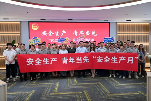 人人讲安全 个个会应急丨兴发游戏xf股份发展安全出产急救演练消防培训
